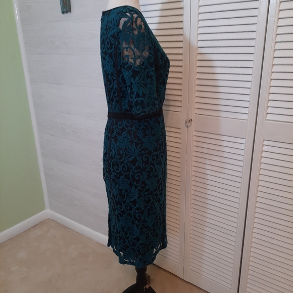 Adrianna papell lace dress sz 4 *N - Picture 3 of 8